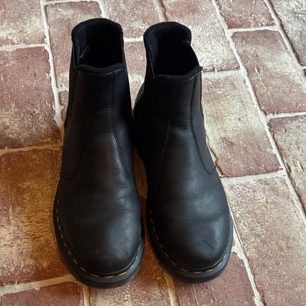 Dr. Martens Women’s leather Chelsea boots